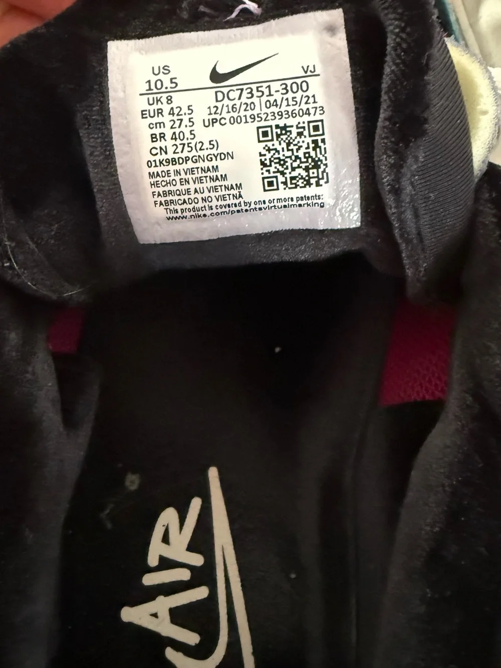 Nike bold women’s